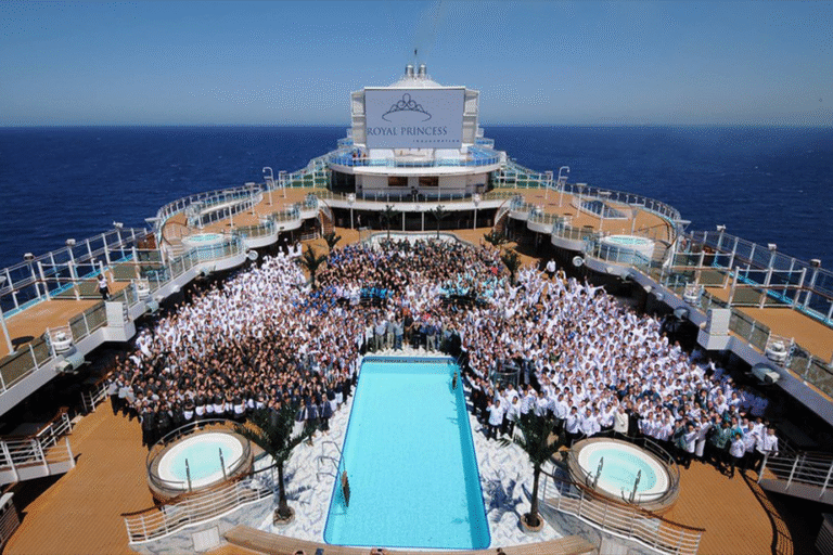 how is life working on a cruise ship